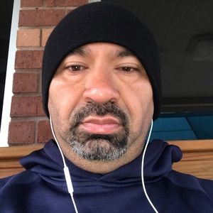 Meet your Posher, Ernesto